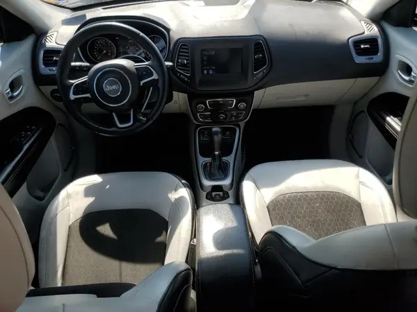 3C4NJCBB1JT165630 2018 JEEP COMPASS - Image 8