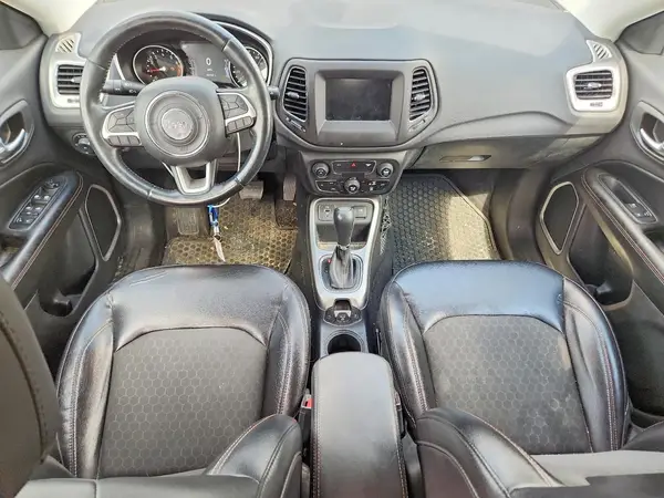 3C4NJCBB1JT165949 2018 JEEP COMPASS - Image 8
