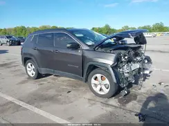 3C4NJCBB1JT165952 2018 JEEP COMPASS