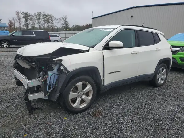 3C4NJCBB1JT182072 2018 JEEP COMPASS - Image 1