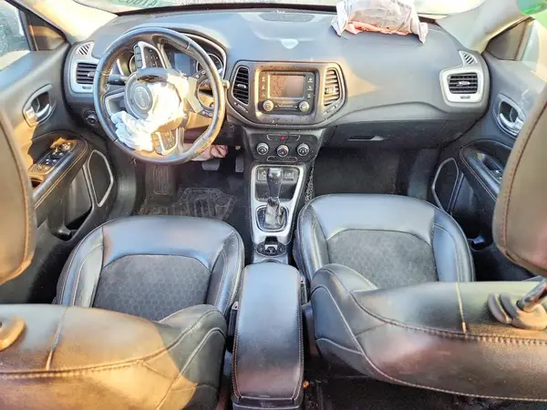 3C4NJCBB1JT182198 2018 JEEP COMPASS - Image 8
