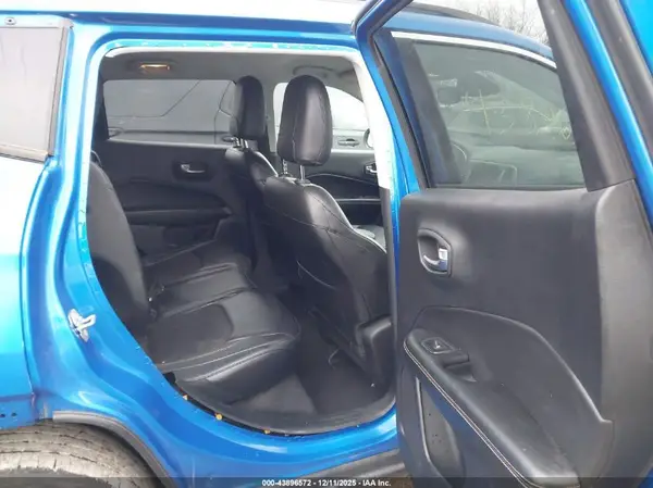 3C4NJCBB1JT193833 2018 JEEP COMPASS - Image 8