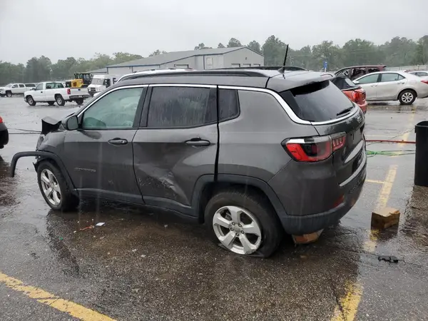 3C4NJCBB1JT194271 2018 JEEP COMPASS - Image 2