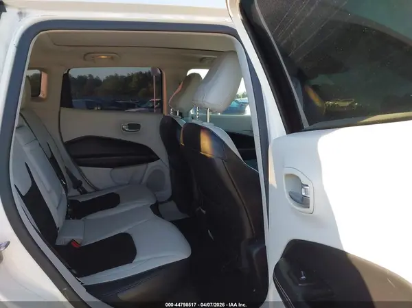 3C4NJCBB1JT228841 2018 JEEP COMPASS - Image 8