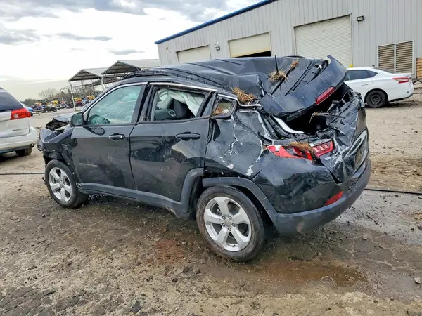 3C4NJCBB1JT233764 2018 JEEP COMPASS - Image 2