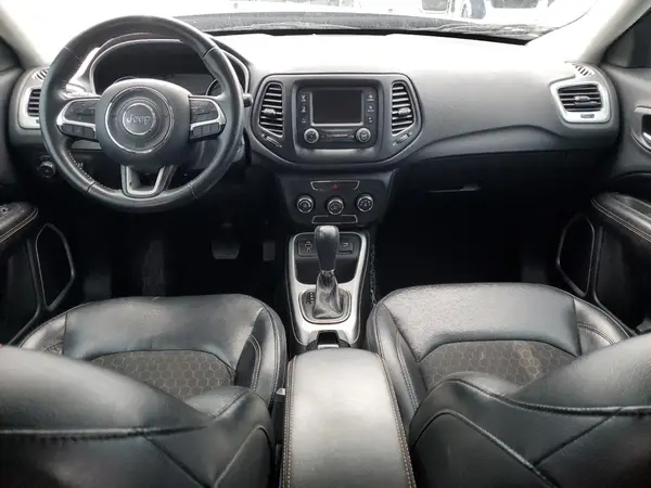 3C4NJCBB1JT240505 2018 JEEP COMPASS - Image 8