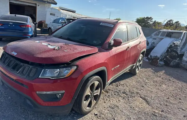 3C4NJCBB1JT241010 2018 JEEP COMPASS - Image 2