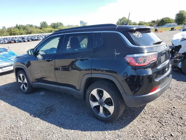 3C4NJCBB1JT271947 2018 JEEP COMPASS - Image 2