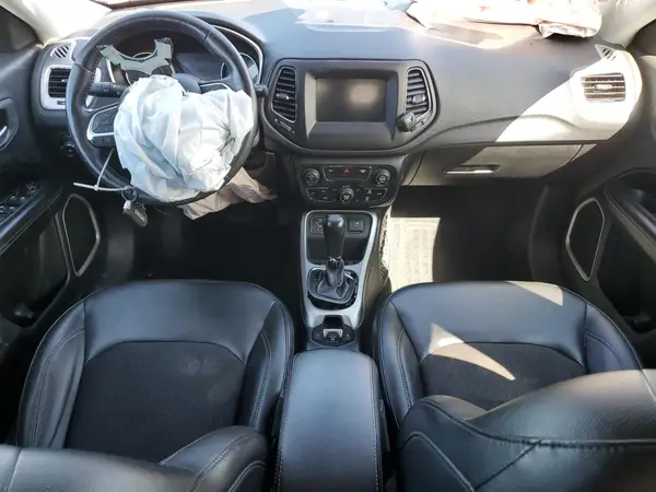 3C4NJCBB1JT271947 2018 JEEP COMPASS - Image 8