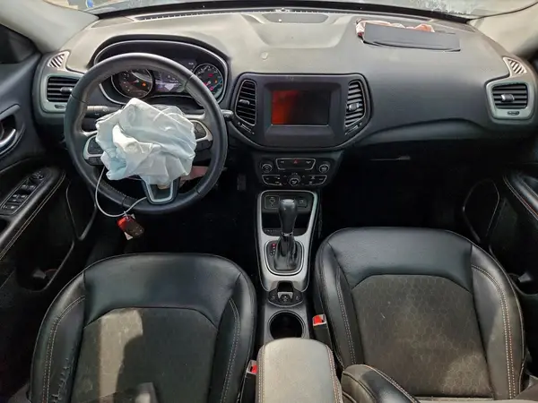 3C4NJCBB1JT286593 2018 JEEP COMPASS - Image 8