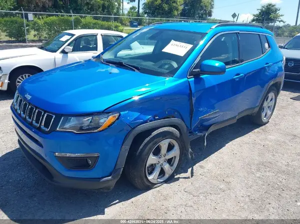 3C4NJCBB1JT338496 2018 JEEP COMPASS - Image 2