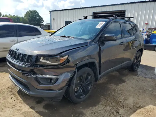 3C4NJCBB1JT407722 2018 JEEP COMPASS - Image 1