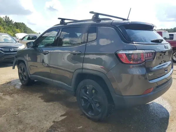 3C4NJCBB1JT407722 2018 JEEP COMPASS - Image 2