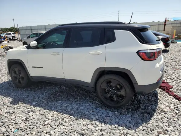 3C4NJCBB1JT407980 2018 JEEP COMPASS - Image 2