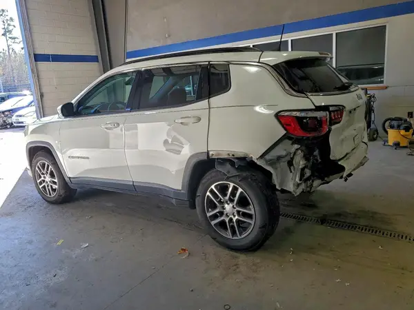 3C4NJCBB1JT420423 2018 JEEP COMPASS - Image 2