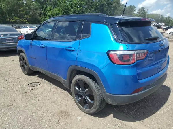 3C4NJCBB1JT438470 2018 JEEP COMPASS - Image 2