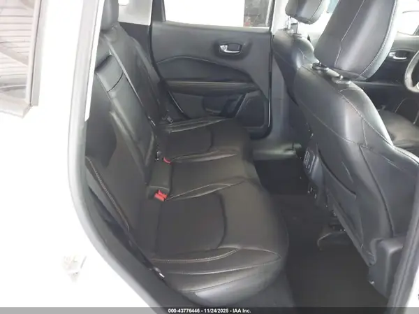 3C4NJCBB1JT461229 2018 JEEP COMPASS - Image 8