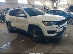 3C4NJCBB1JT461571 2018 JEEP COMPASS