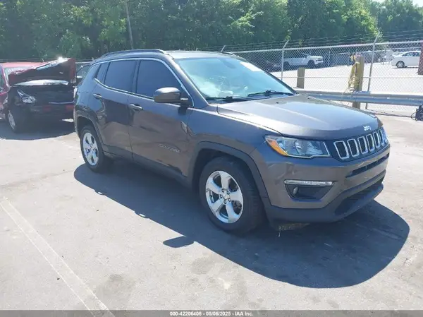 3C4NJCBB1JT461649 2018 JEEP COMPASS - Image 1