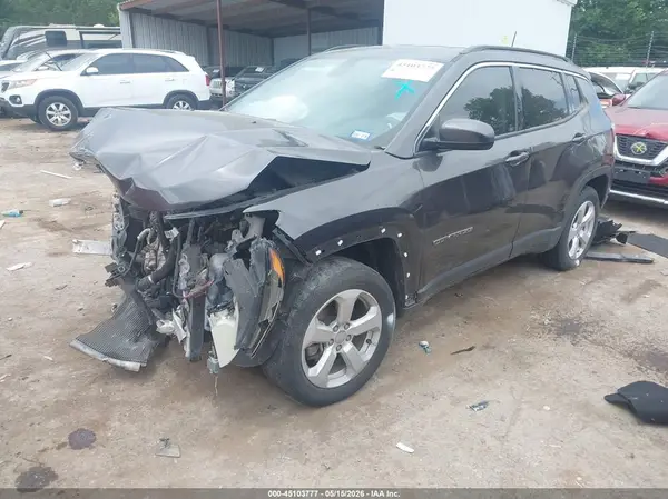 3C4NJCBB1JT462364 2018 JEEP COMPASS - Image 2