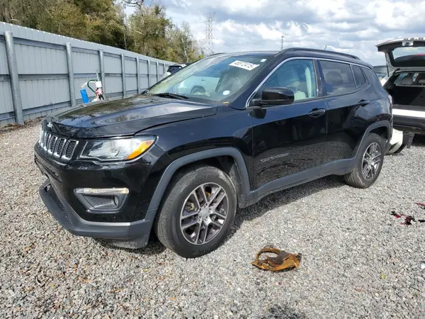 3C4NJCBB1JT469055 2018 JEEP COMPASS - Image 1