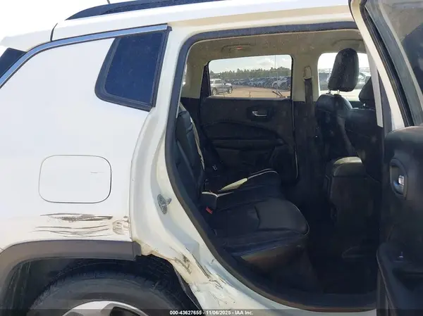 3C4NJCBB1JT469184 2018 JEEP COMPASS - Image 8