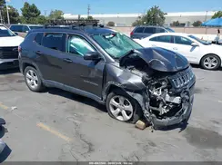 3C4NJCBB1JT469394 2018 JEEP COMPASS