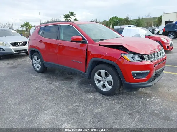 3C4NJCBB1JT469511 2018 JEEP COMPASS - Image 1