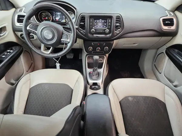 3C4NJCBB1JT494781 2018 JEEP COMPASS - Image 8