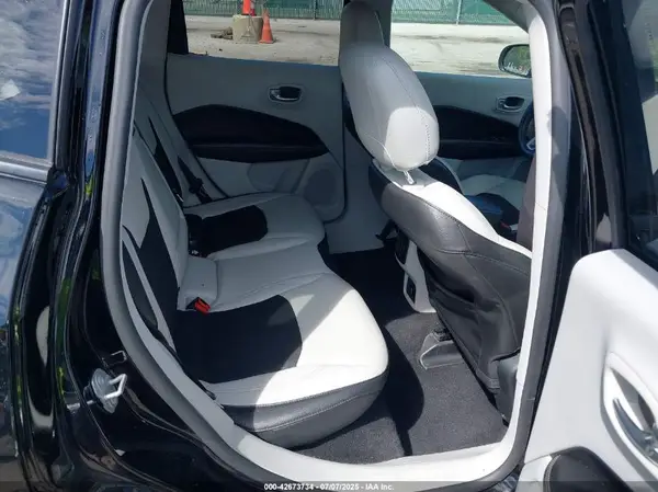 3C4NJCBB1JT500479 2018 JEEP COMPASS - Image 8