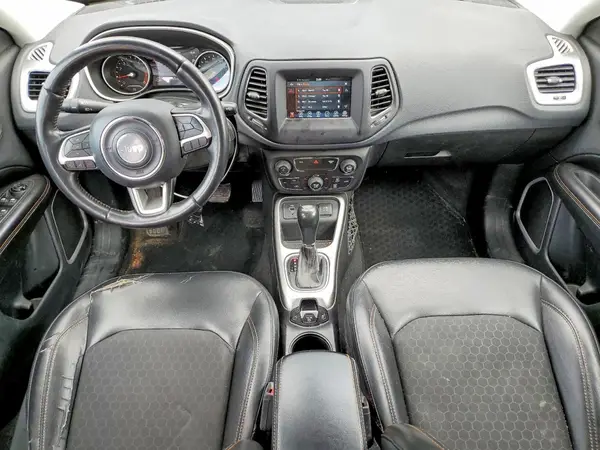 3C4NJCBB1JT502538 2018 JEEP COMPASS - Image 8