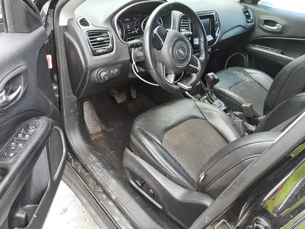 3C4NJCBB1KT614600 2019 JEEP COMPASS - Image 8