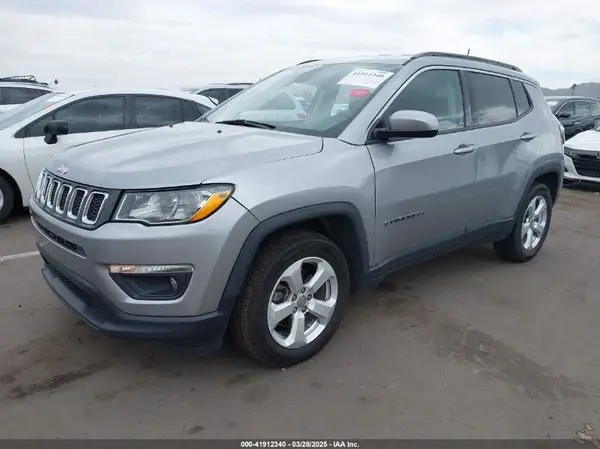 3C4NJCBB1KT614788 2019 JEEP COMPASS - Image 2