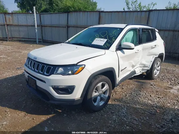 3C4NJCBB1KT614838 2019 JEEP COMPASS - Image 2