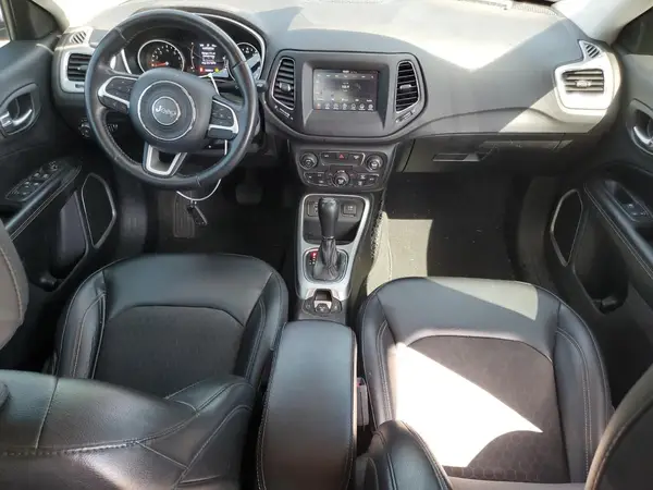 3C4NJCBB1KT616086 2019 JEEP COMPASS - Image 8