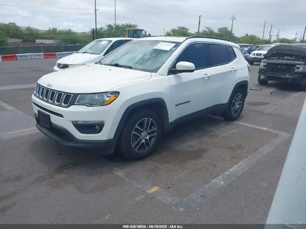 3C4NJCBB1KT636564 2019 JEEP COMPASS - Image 2