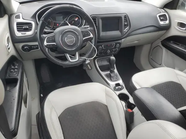 3C4NJCBB1KT636757 2019 JEEP COMPASS - Image 8