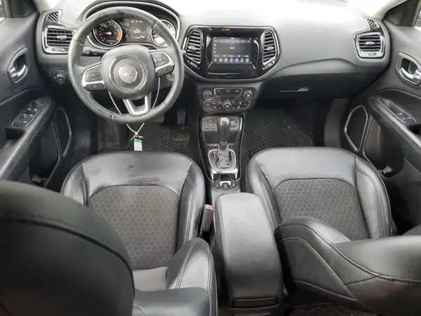 3C4NJCBB1KT652666 2019 JEEP COMPASS - Image 8