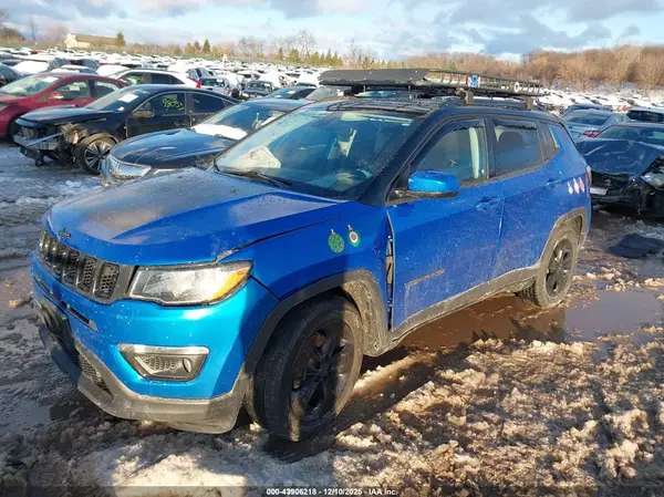 3C4NJCBB1KT715801 2019 JEEP COMPASS - Image 2