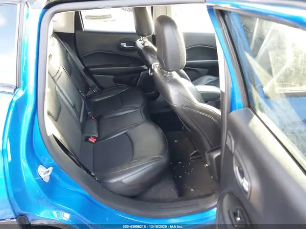 3C4NJCBB1KT715801 2019 JEEP COMPASS - Image 8