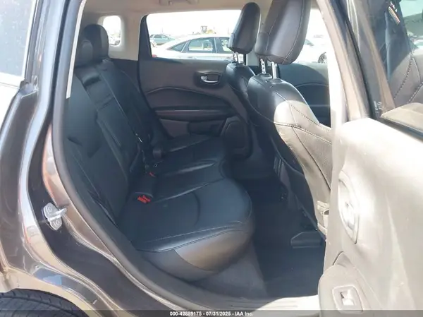 3C4NJCBB1KT743498 2019 JEEP COMPASS - Image 8