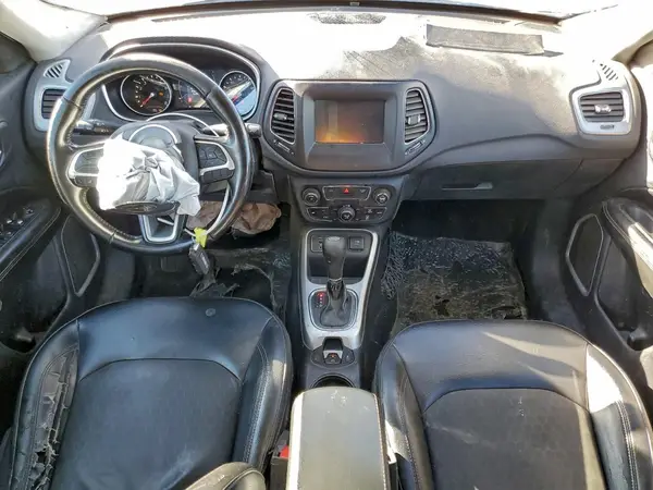 3C4NJCBB1KT746191 2019 JEEP COMPASS - Image 8