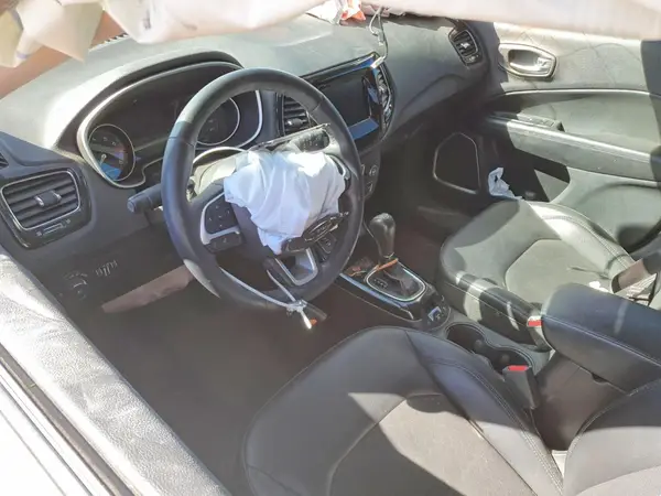 3C4NJCBB1KT750001 2019 JEEP COMPASS - Image 8
