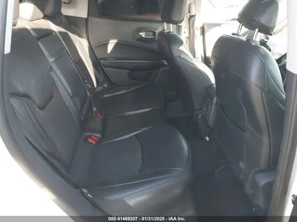 3C4NJCBB1KT802680 2019 JEEP COMPASS - Image 8