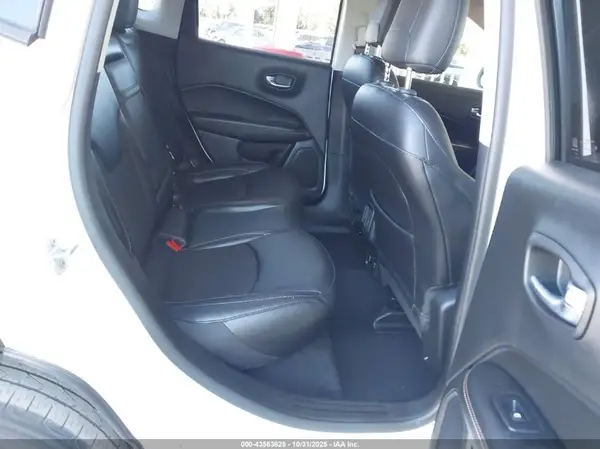 3C4NJCBB1KT809368 2019 JEEP COMPASS - Image 8
