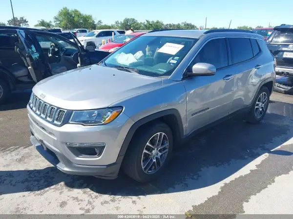 3C4NJCBB1KT819754 2019 JEEP COMPASS - Image 2