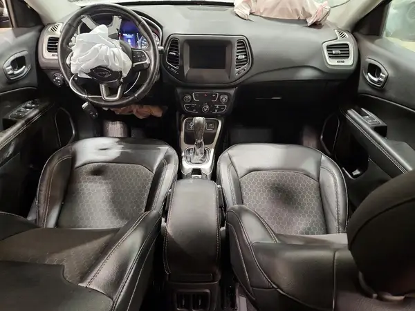 3C4NJCBB1KT832472 2019 JEEP COMPASS - Image 8