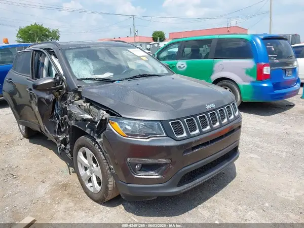 3C4NJCBB1KT833007 2019 JEEP COMPASS - Image 1