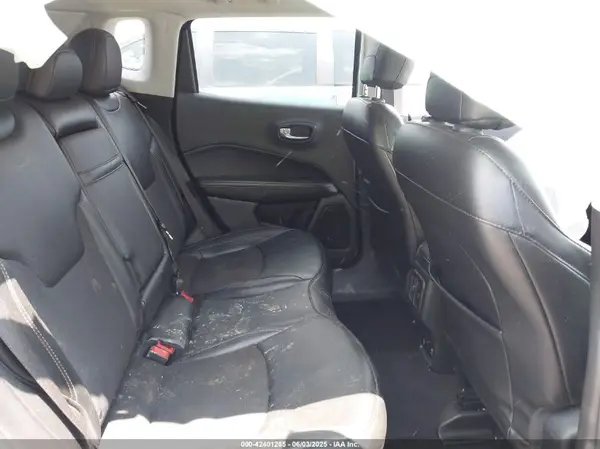 3C4NJCBB1KT833007 2019 JEEP COMPASS - Image 8