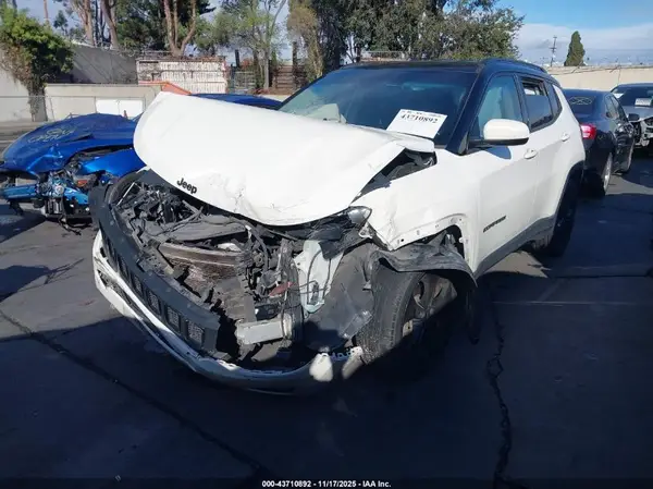 3C4NJCBB1KT844010 2019 JEEP COMPASS - Image 2